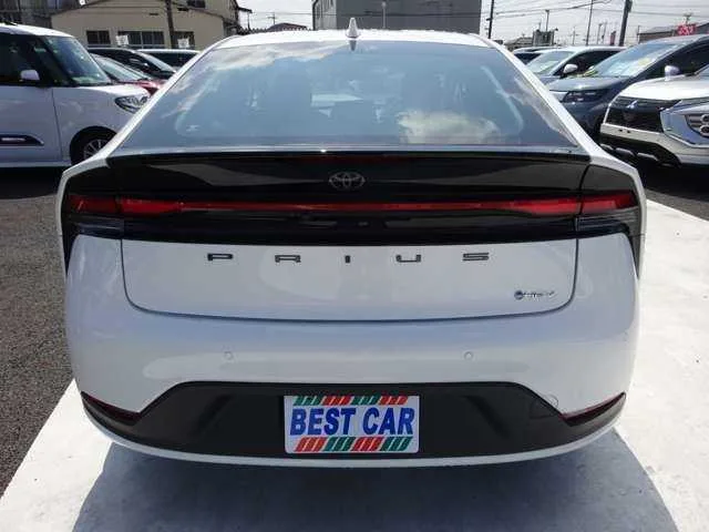 Toyota Prius 1.8 X 2023 — миниатюра 5