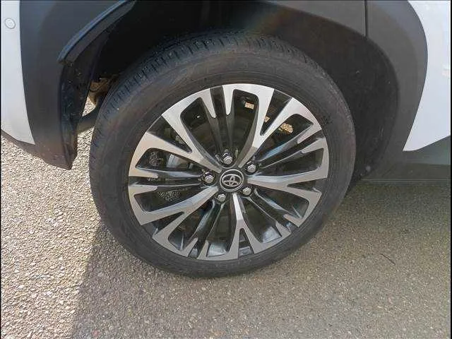 Toyota Yaris Cross HYBRID Z 4WD 2023 — миниатюра 4