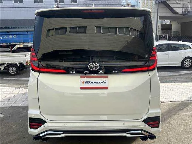 Toyota Noah S-Z 2023 — миниатюра 5
