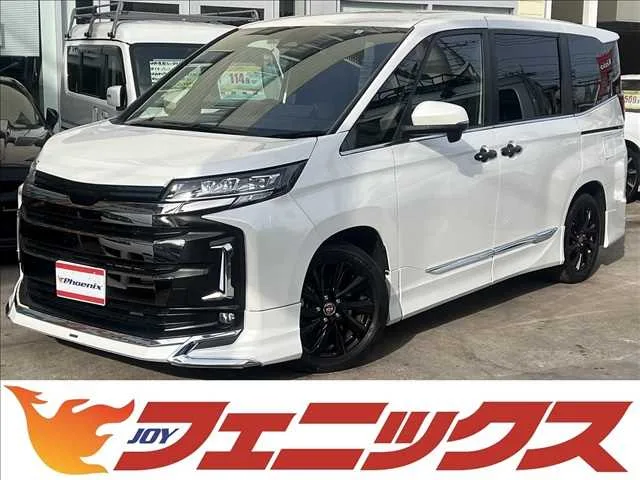 Toyota Noah S-Z 2023 — фото 1, купить с доставкой в Москву
