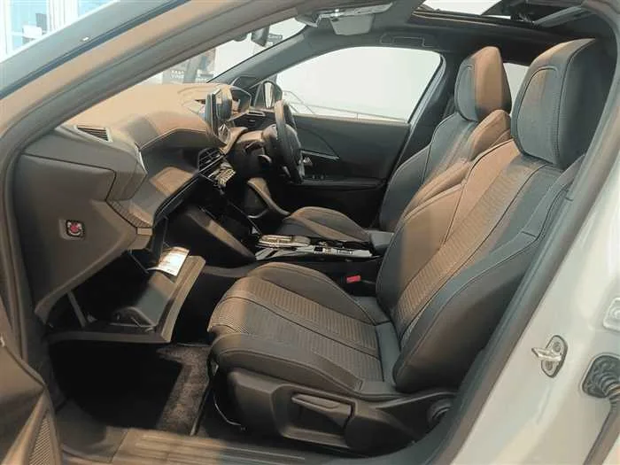 Peugeot 2008 Brand New Peugeot E-2008 SUV GT 2024 — миниатюра 4