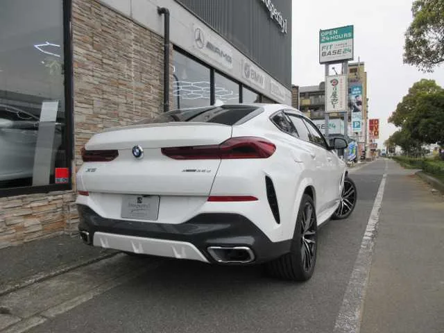 BMW X6 2022 — миниатюра 2
