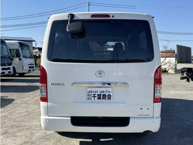 Toyota Hiace Van 2026 — миниатюра 5