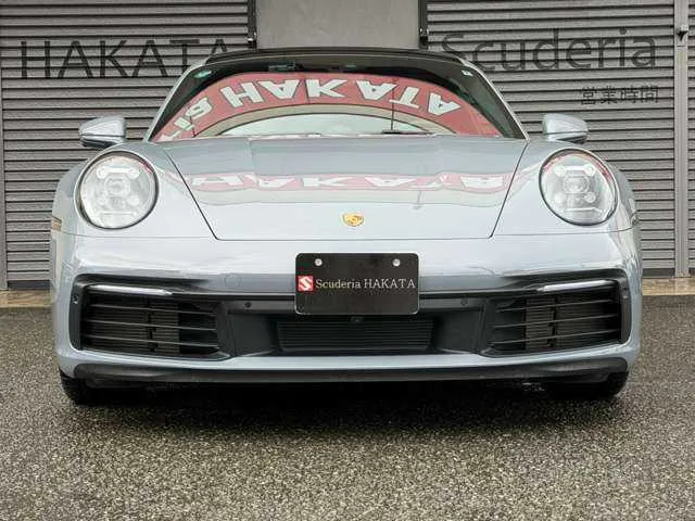 Porsche 911 2024 — миниатюра 2