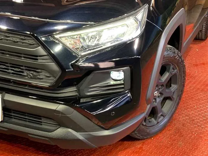 Toyota RAV4 2022 — миниатюра 3