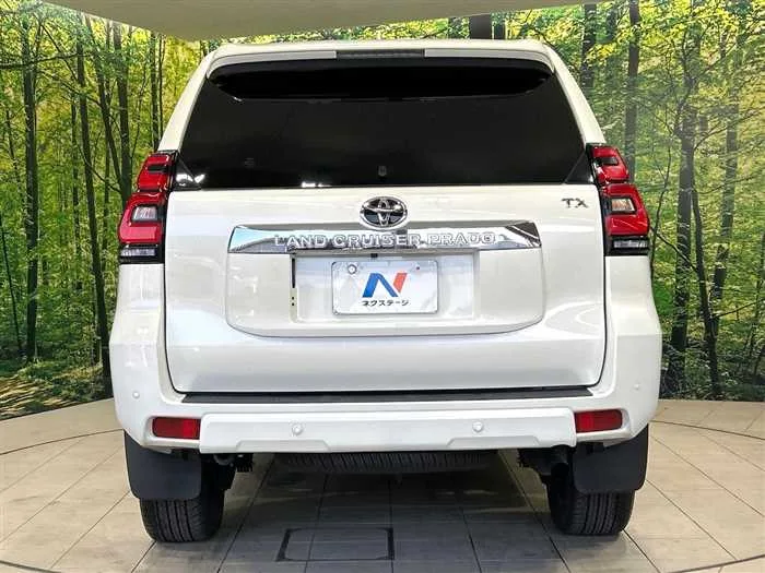 Toyota Land Cruiser Prado 2022 — миниатюра 3