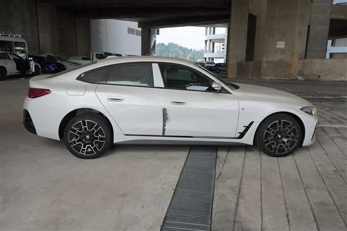 BMW BMW Others BRAND NEW I4 EDRIVE35 GRAN COUPE 2026 — миниатюра 3