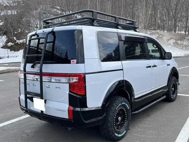 Mitsubishi Delica D:5 2024 — миниатюра 2