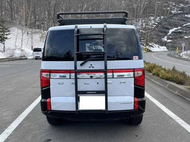 Mitsubishi Delica D:5 2024 — миниатюра 3