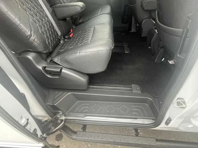 Mitsubishi Delica D:5 2024 — миниатюра 4