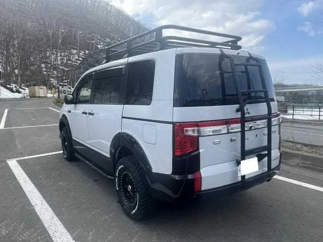 Mitsubishi Delica D:5 2024 — миниатюра 5