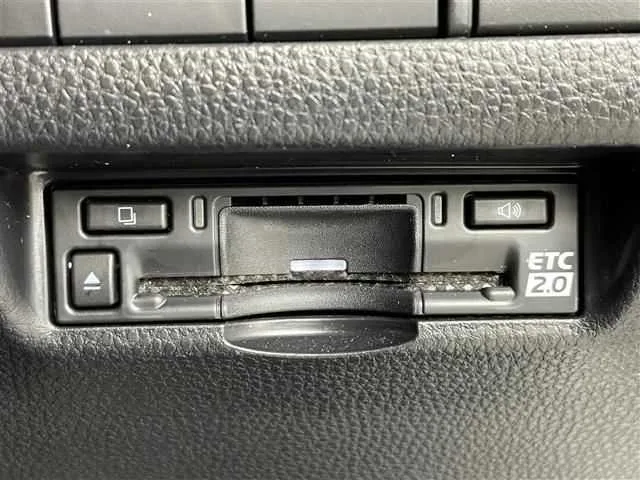Toyota Harrier Z Leather Package 2024 — миниатюра 4