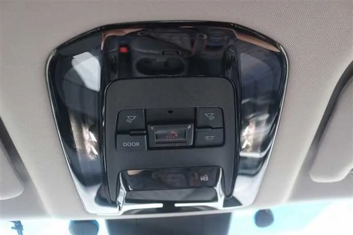 Toyota Harrier 2.0 S 2022 — миниатюра 2