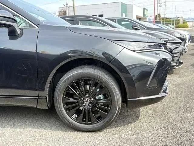 Toyota Harrier Hybrid 2.5 Hybrid Z Nightshade 2026 — миниатюра 5