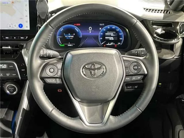 Toyota Harrier Hybrid Z Leather Package 2025 — миниатюра 4