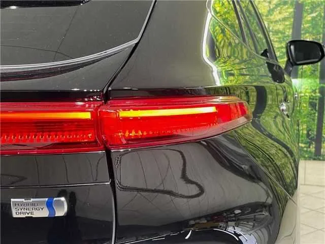 Toyota Harrier Hybrid Z Leather Package 2025 — миниатюра 4