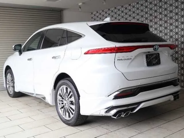 Toyota Harrier Hybrid Z Leather Package 2025 — миниатюра 2