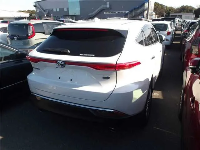 Toyota Harrier Hybrid Z 2024 — миниатюра 2