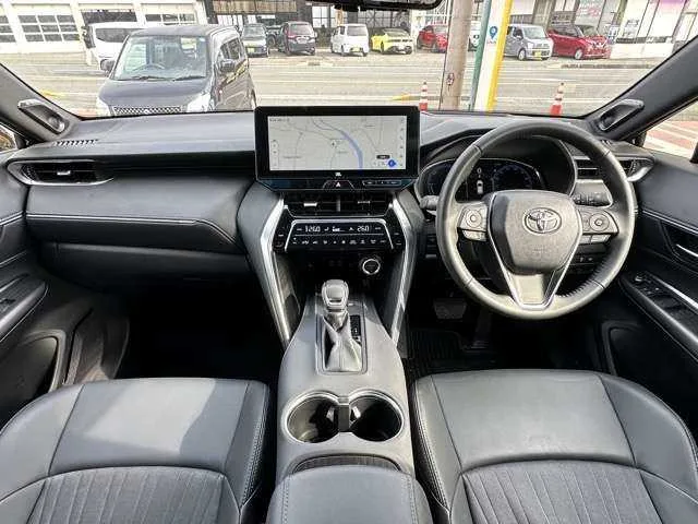 Toyota Harrier Hybrid 2.5 Hybrid Z Smart Key LED Headligh 2024 — миниатюра 3