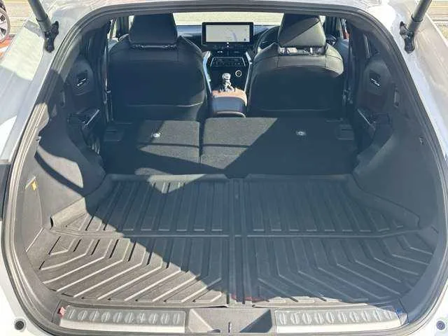 Toyota Harrier Hybrid 2.5 Hybrid Z Brown Interior Smart K 2024 — миниатюра 4