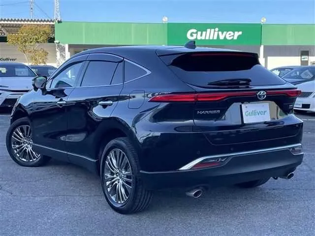 Toyota Harrier Hybrid Z Leather Package 2024 — миниатюра 2