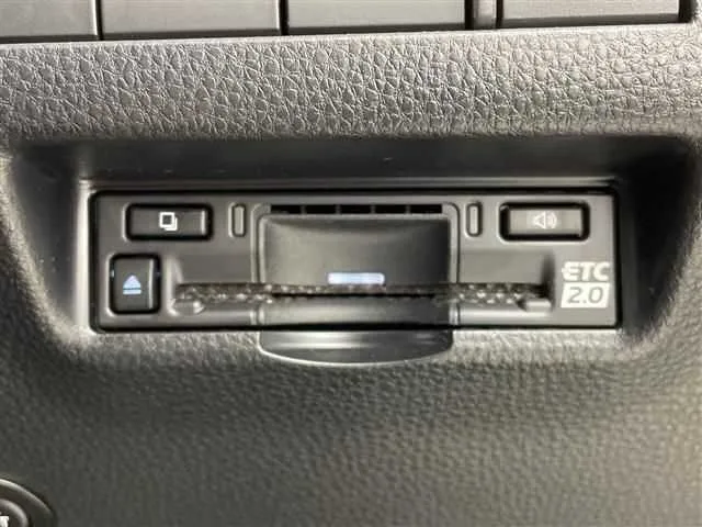 Toyota Harrier Hybrid Z Leather Package 2024 — миниатюра 4