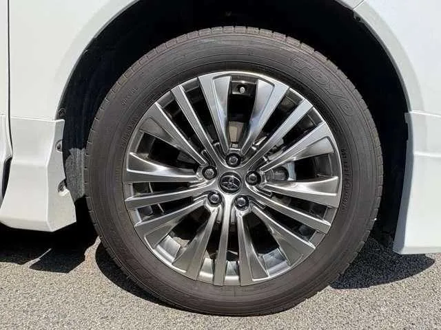 Toyota Harrier Hybrid 2.5 Hybrid Z 2024 — миниатюра 3