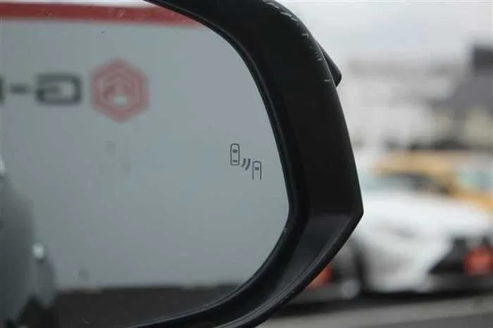 Toyota Harrier Hybrid 2.5 G 2023 — миниатюра 5