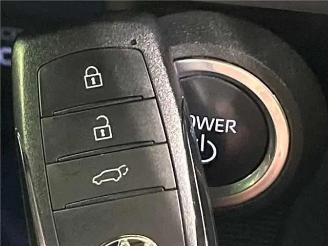 Toyota Harrier Hybrid G 2023 — миниатюра 5