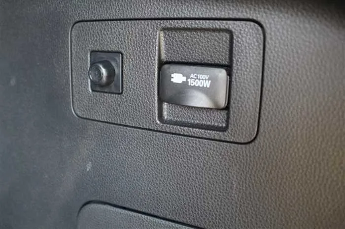 Toyota Harrier Hybrid 2.5 Z Leather Package 2023 — миниатюра 3