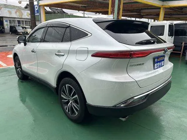 Toyota Harrier Hybrid 2.5 Hybrid G ??Genuine Navigation S 2023 — миниатюра 2