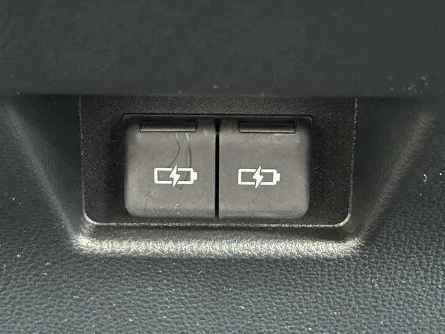 Toyota Harrier Hybrid 2.5 Hybrid G ??Genuine Navigation S 2023 — миниатюра 5