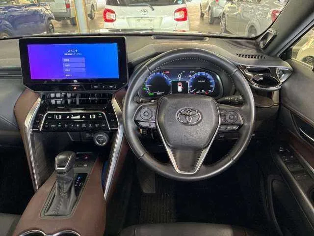 Toyota Harrier Hybrid Z 2023 — миниатюра 3