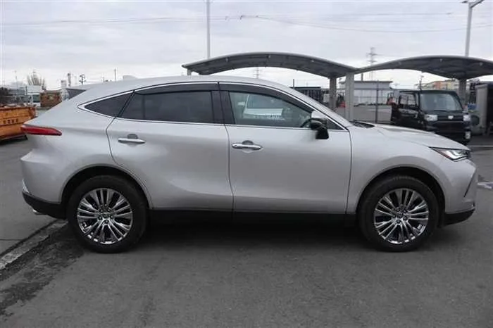 Toyota Harrier Hybrid 2.5 Z 2023 — миниатюра 4
