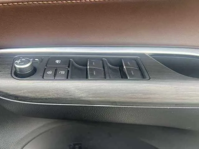 Toyota Harrier Hybrid 2.5 Hybrid G 2023 — миниатюра 2