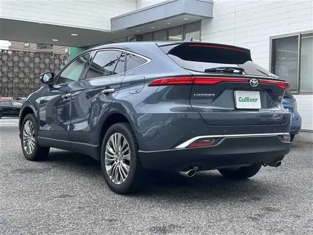 Toyota Harrier Hybrid Z 4WD 2023 — миниатюра 2