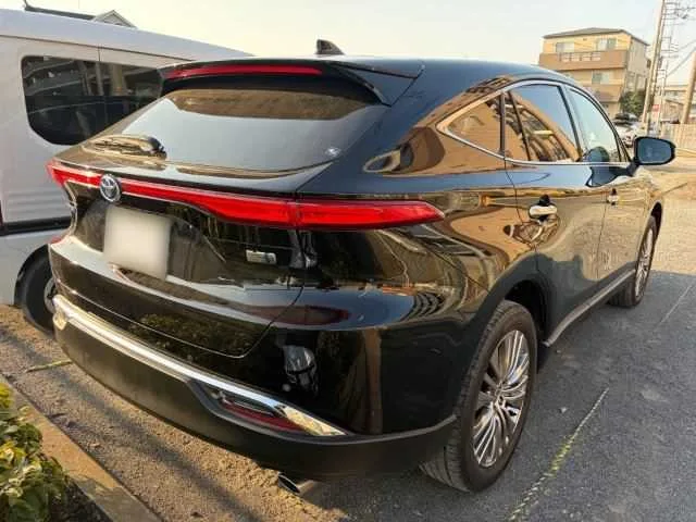 Toyota Harrier Hybrid Z Leather Package 2023 — миниатюра 2