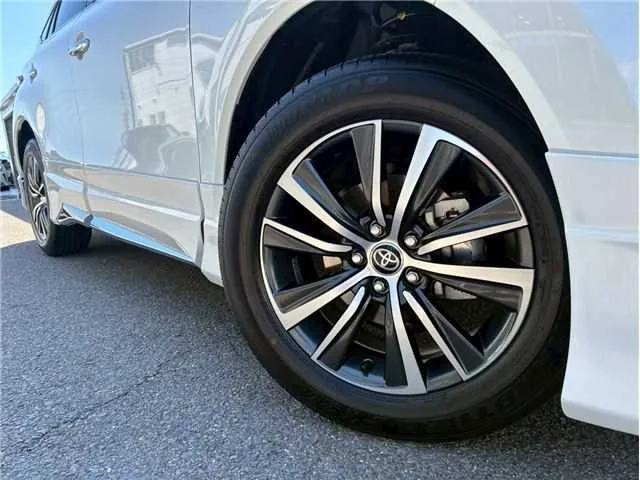 Toyota Harrier Hybrid G 2023 — миниатюра 5