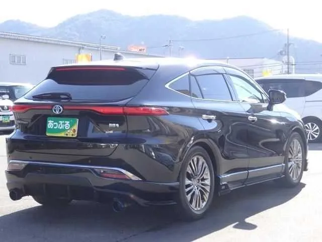 Toyota Harrier Hybrid Z Leather Package TOM'S E 2023 — миниатюра 5