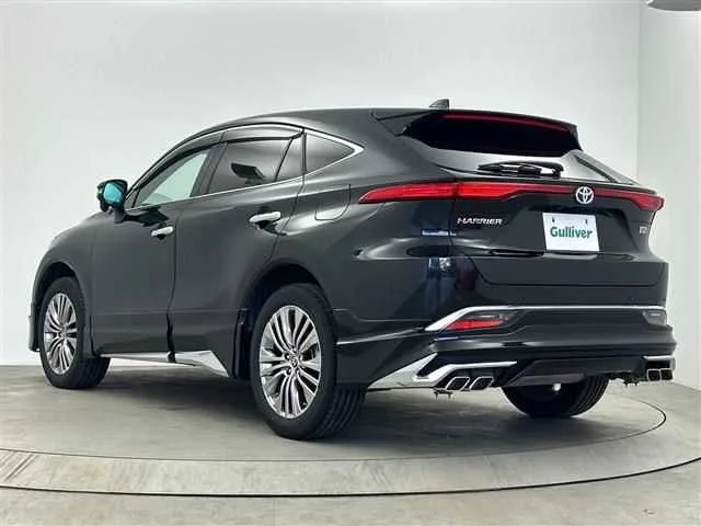 Toyota Harrier Hybrid Z Leather Package 2023 — миниатюра 2