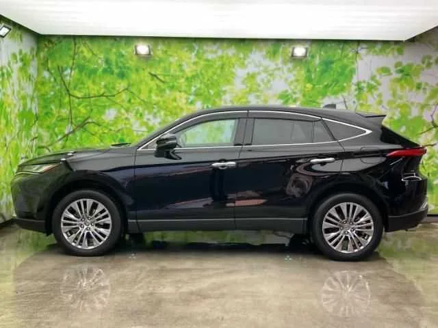 Toyota Harrier Hybrid Z Leather Package 2023 — миниатюра 2