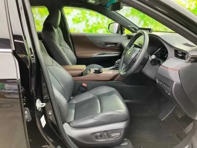 Toyota Harrier Hybrid Z Leather Package 2023 — миниатюра 5