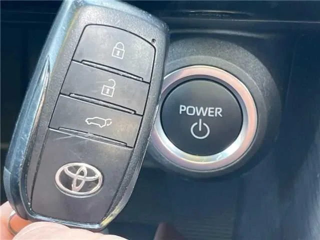 Toyota Harrier Hybrid Z Leather Package 2023 — миниатюра 5