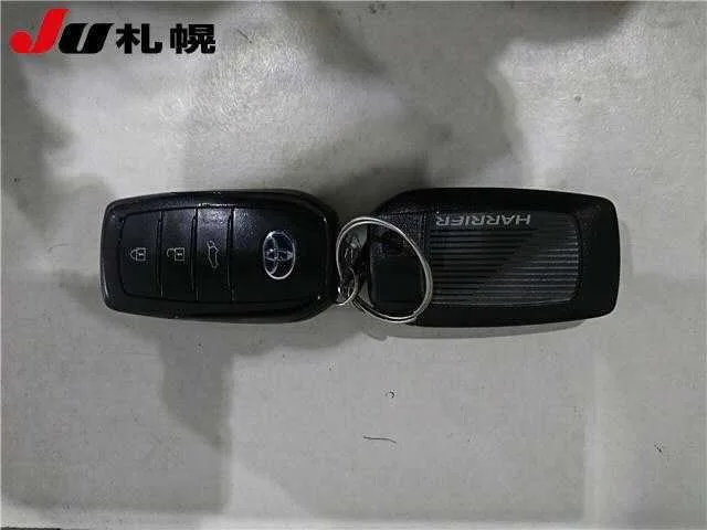 Toyota Harrier Hybrid 4WD Hybrid G 2022 — миниатюра 3