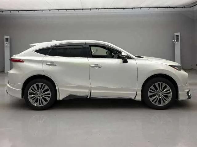 Toyota Harrier Hybrid Z 2022 — миниатюра 3