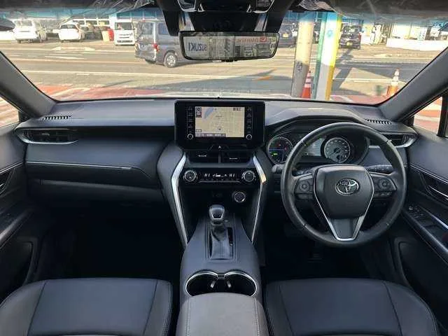 Toyota Harrier Hybrid 2.5 Hybrid G ??Genuine Navigation S 2022 — миниатюра 3