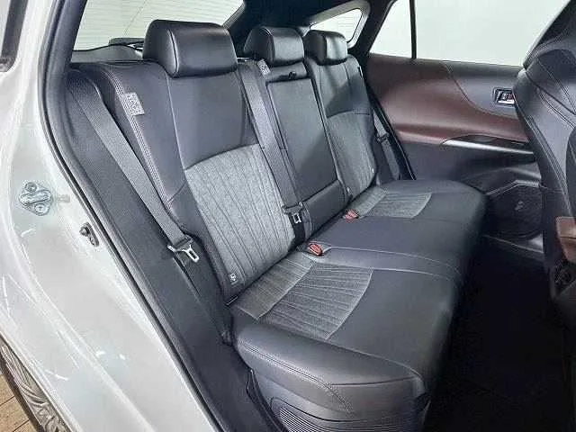 Toyota Harrier Hybrid Z 2022 — миниатюра 3