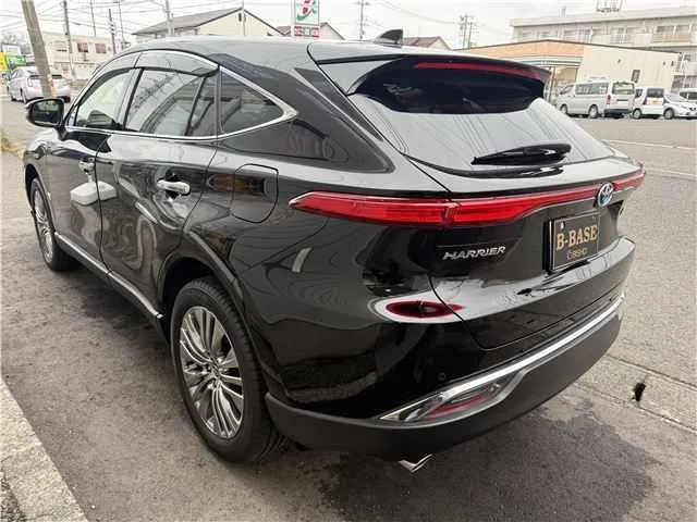Toyota Harrier Hybrid Z 4WD Panoramic View Digital Mirror 2022 — миниатюра 3