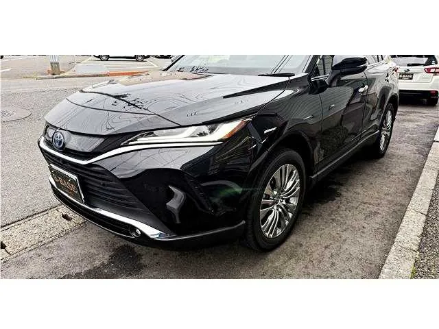 Toyota Harrier Hybrid Z 4WD Panoramic View Digital Mirror 2022 — фото 1, купить с доставкой в Москву