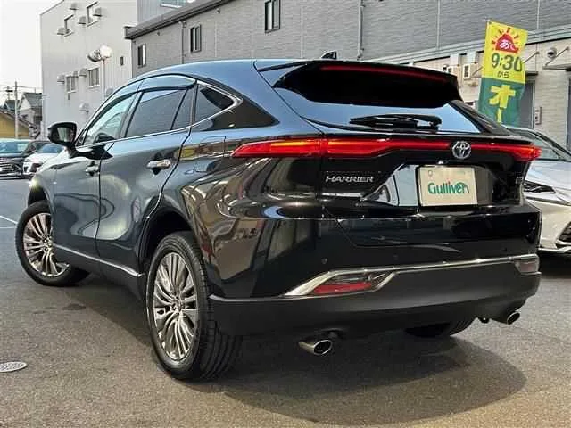 Toyota Harrier Hybrid Z Leather Package 4WD 2022 — миниатюра 2